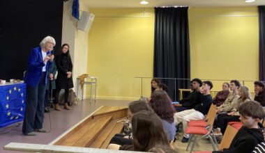 une ancienne députée européenne parle de son parcours aux lycéens du Bois-d’Amour