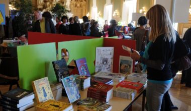 Avec la Quinzaine du livre jeunesse à Tours, les jeunes lecteurs fréquentent la plus chouette des librairies.