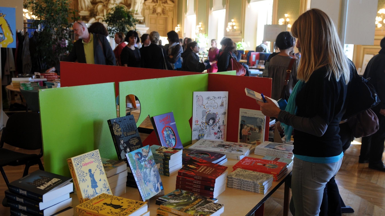 Avec la Quinzaine du livre jeunesse à Tours, les jeunes lecteurs fréquentent la plus chouette des librairies.