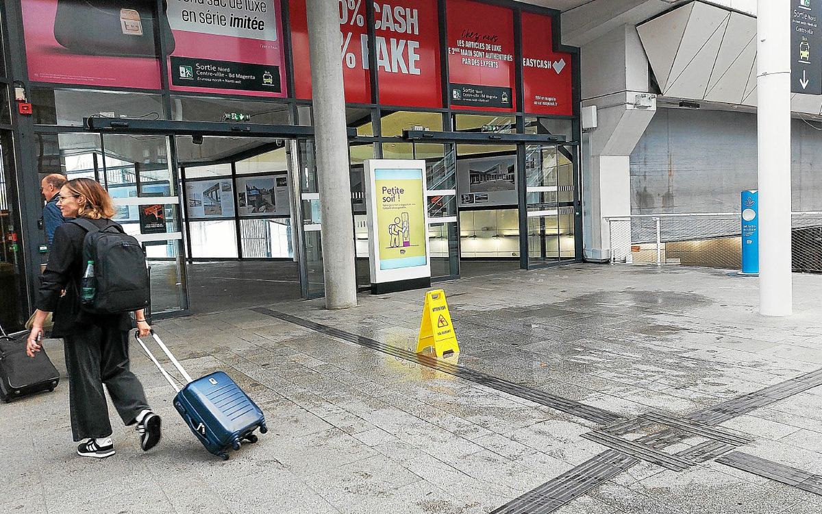 « Quand on en répare une, il en vient d’autres » : six ans après son inauguration, la gare de Rennes fuit toujours