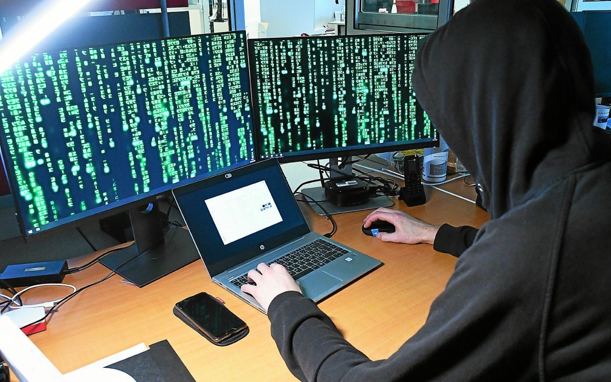 Ils avaient obtenu leur bac en piratant le système informatique du plus grand lycée de Bretagne