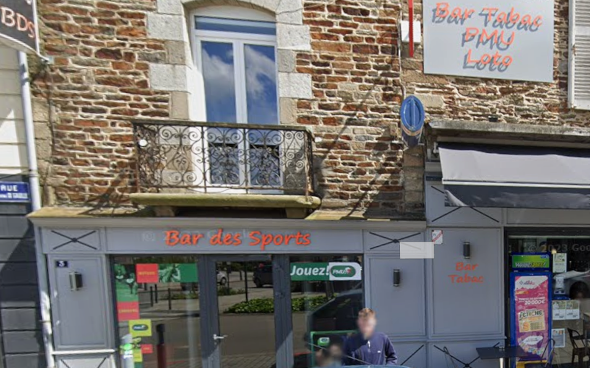En Ille-et-Vilaine, un homme décède à la sortie d’un bar après une bagarre