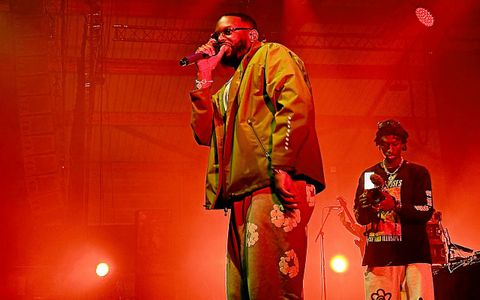 Ambiance dansante lors de la prestation de Keblack.