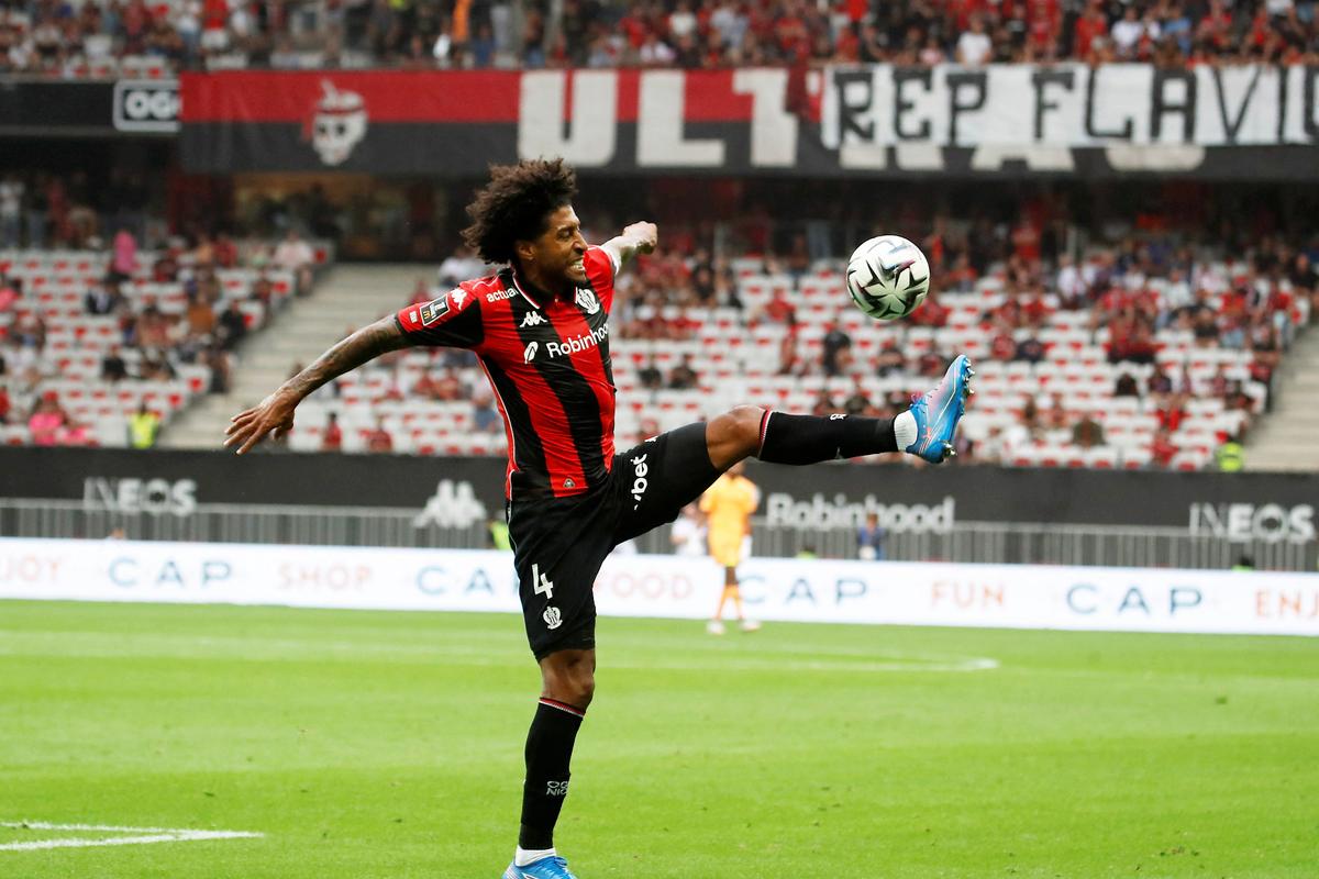 découvrez le 11 de départ de l’OGC Nice pour affronter l’Olympique Lyonnais
