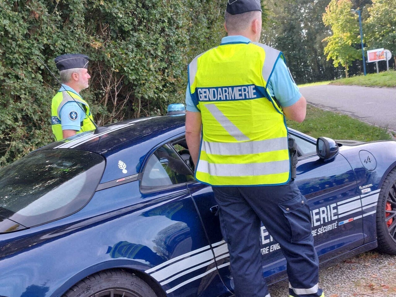 Saint-Etienne. Il sème l'Alpine des gendarmes sur l'A7, un banal contrôle le fait tomber