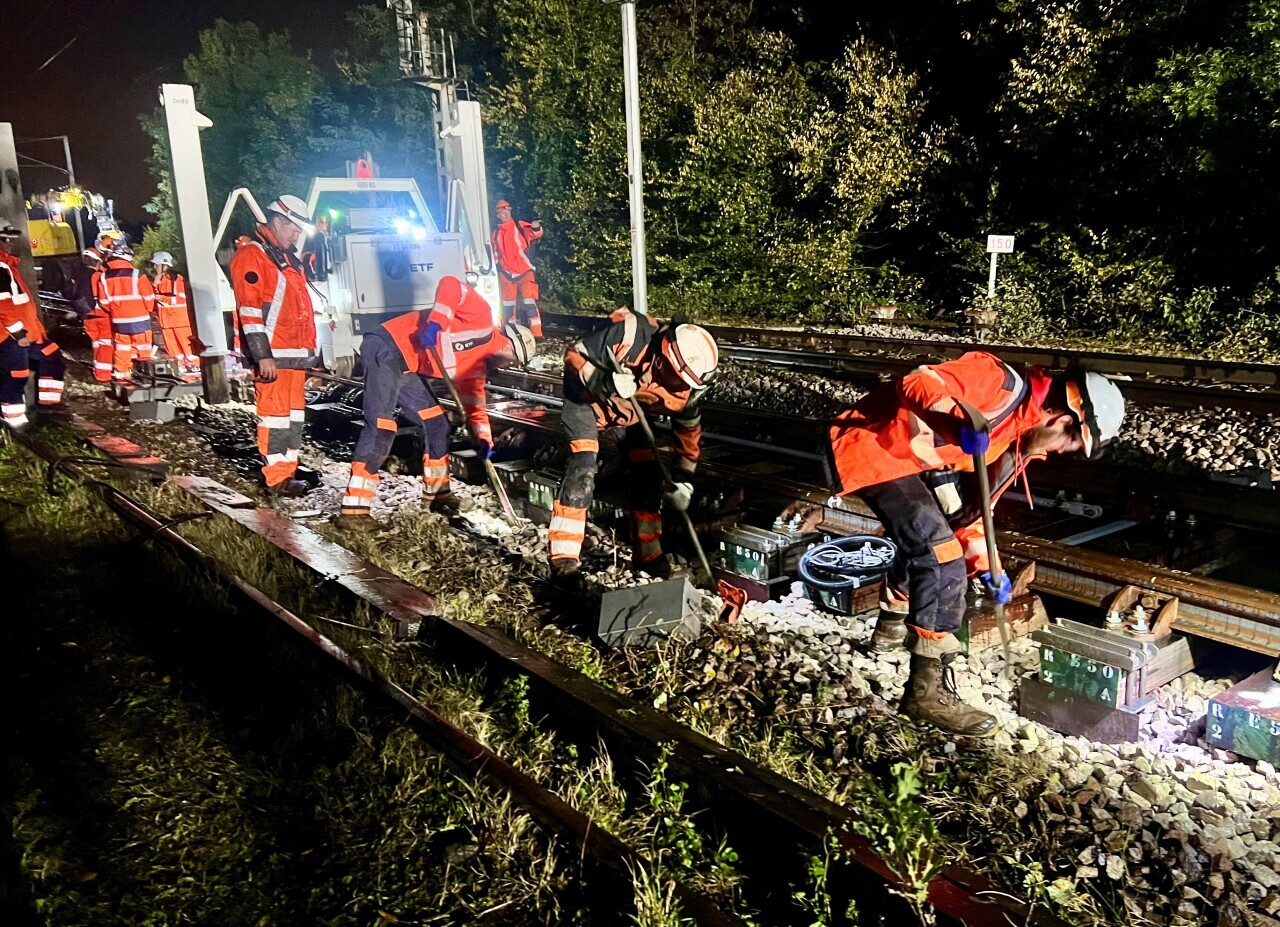 Près de Rouen, quand les agents SNCF relèvent un défi technique et humain impressionnant