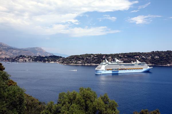 Le mouillage du Voyager of the Seas en juillet dernier en rade de Villefranche-sur-Mer avait suscité la colère de Christian Estrosi qui voulait bouter, sans arrêté en sa possession, le navire de croisière hors de la rade de Villefranche-sur-Mer. 