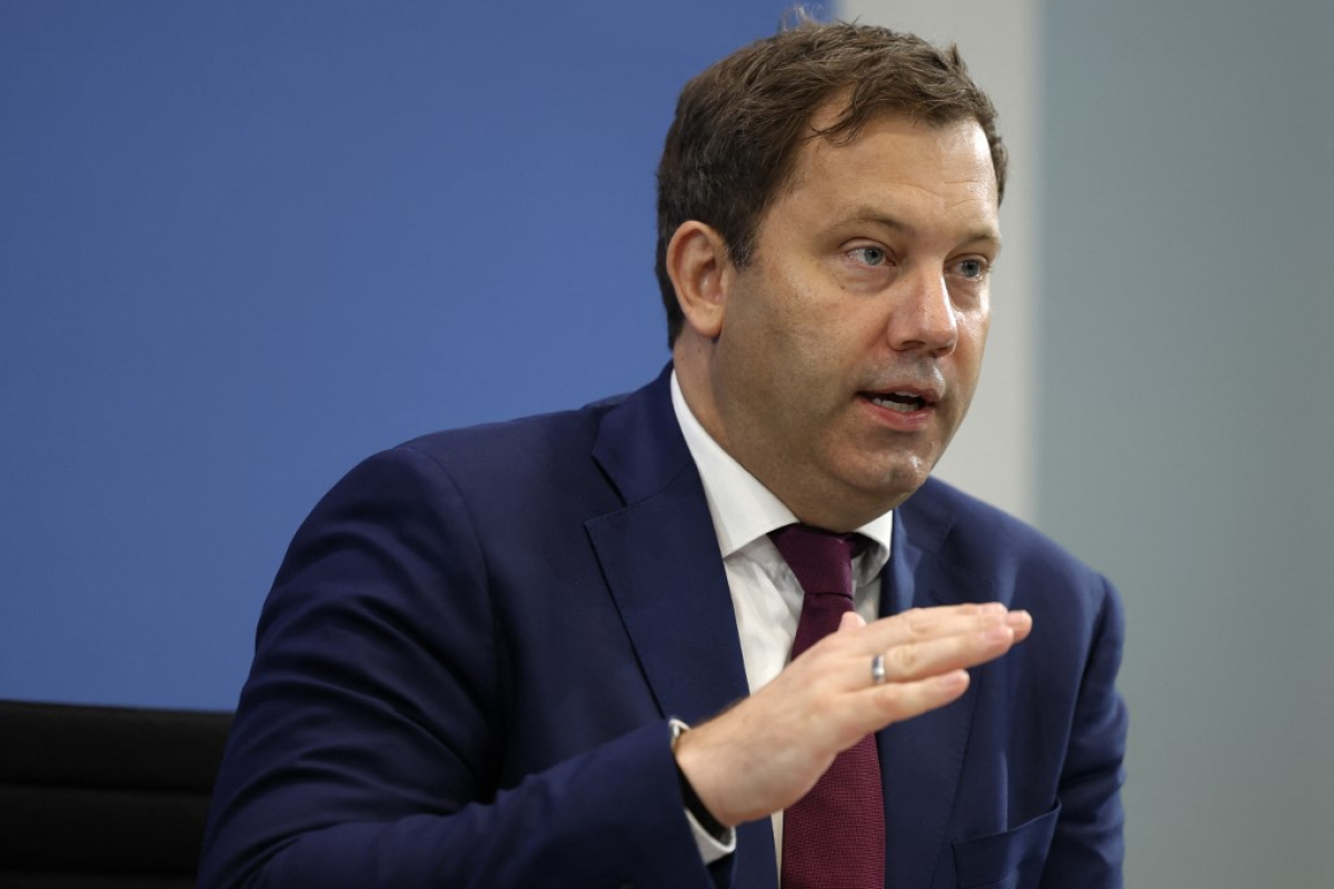 "Aucune raison de se reposer" : malgré un excédent de recettes fiscales jusqu'en 2029, l'Allemagne prône la discipline budgétaire - 23/10/2025 à 13:49