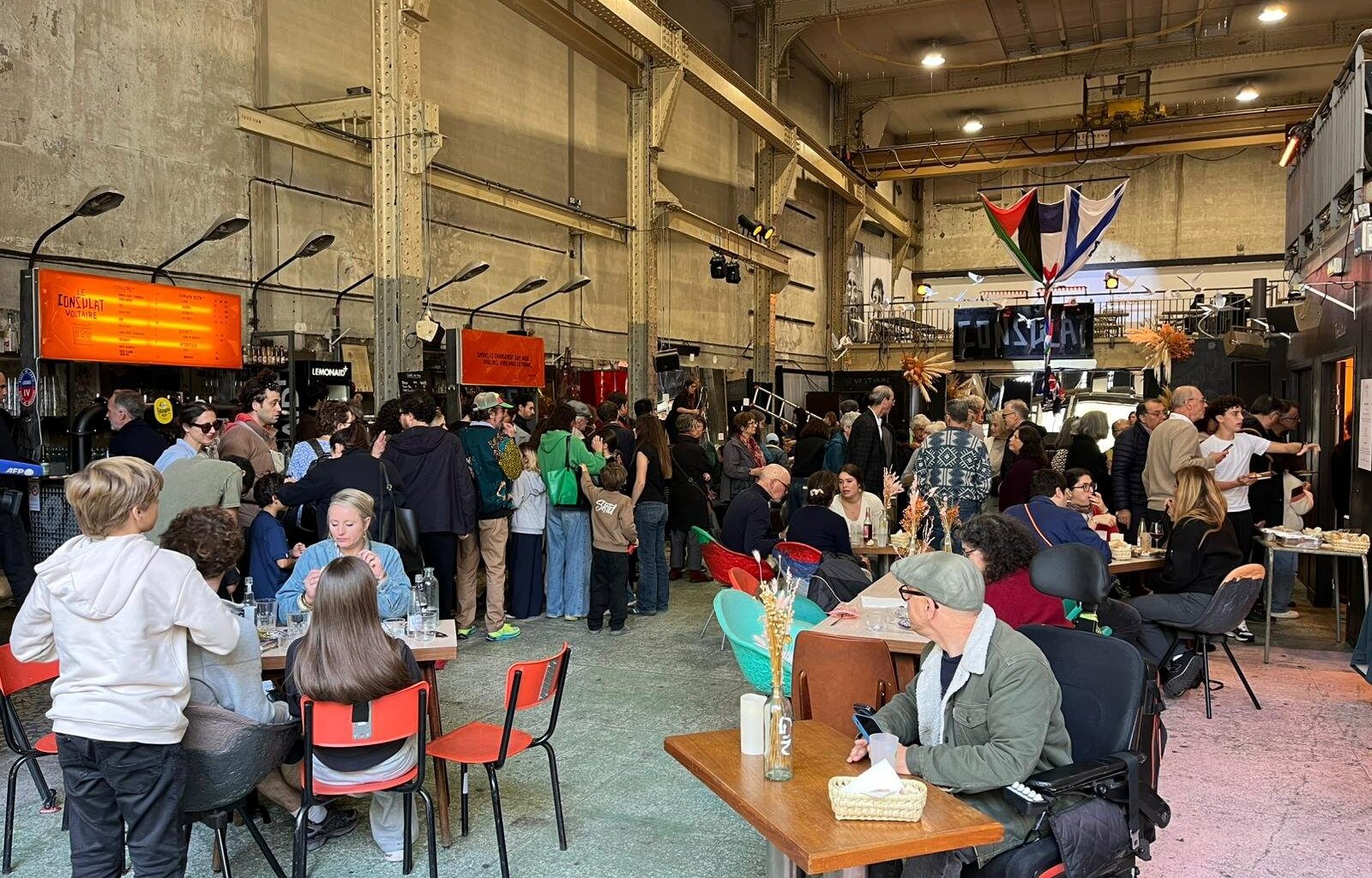 A Paris, un restaurant palestinien-israélien pour partager le "goût de la paix"