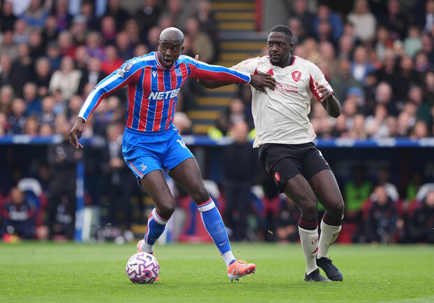 Avec Crystal Palace, Jean-Philippe Mateta (à gauche) affrontait Liverpool et Ibrahima Konaté le 27 septembre 2025.