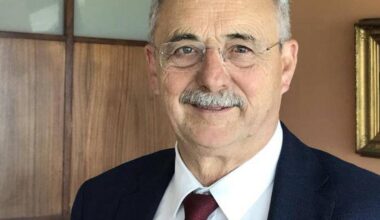 À Cagnes-sur-Mer, le maire Louis Nègre investit enfin les réseaux sociaux à l’approche des municipales