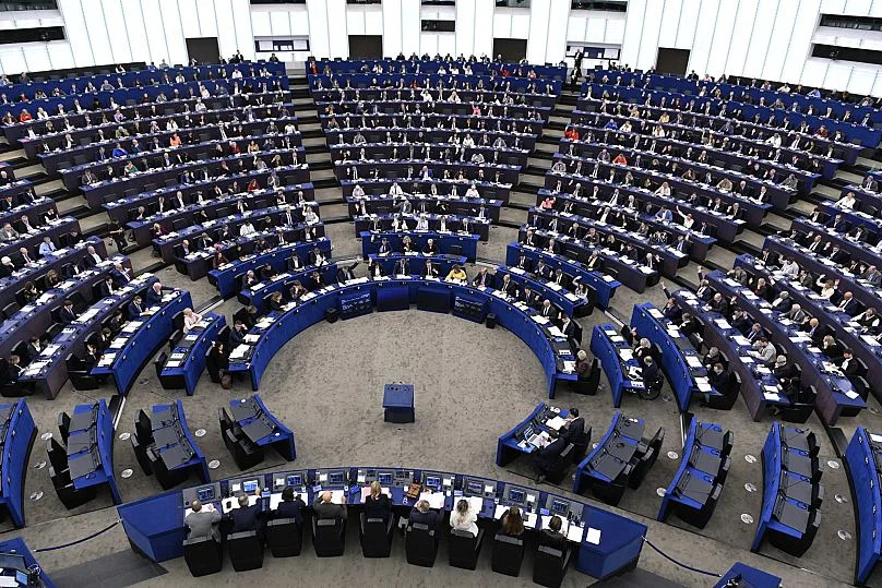 Les eurodéputés assistent à une session au Parlement européen à Strasbourg, le 8 octobre 2025