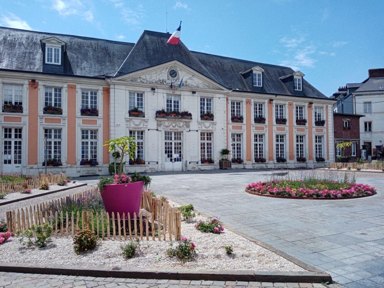 Démission, permis de louer... Que faut-il retenir du dernier conseil municipal de Darnétal ?