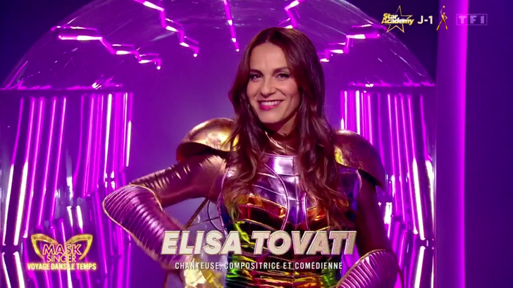 Dans « Mask Singer », la chanteuse et comédienne Elisa Tovati, qui se cachait derrière le costume du Scarabée, a été éliminée lors du dernier prime.