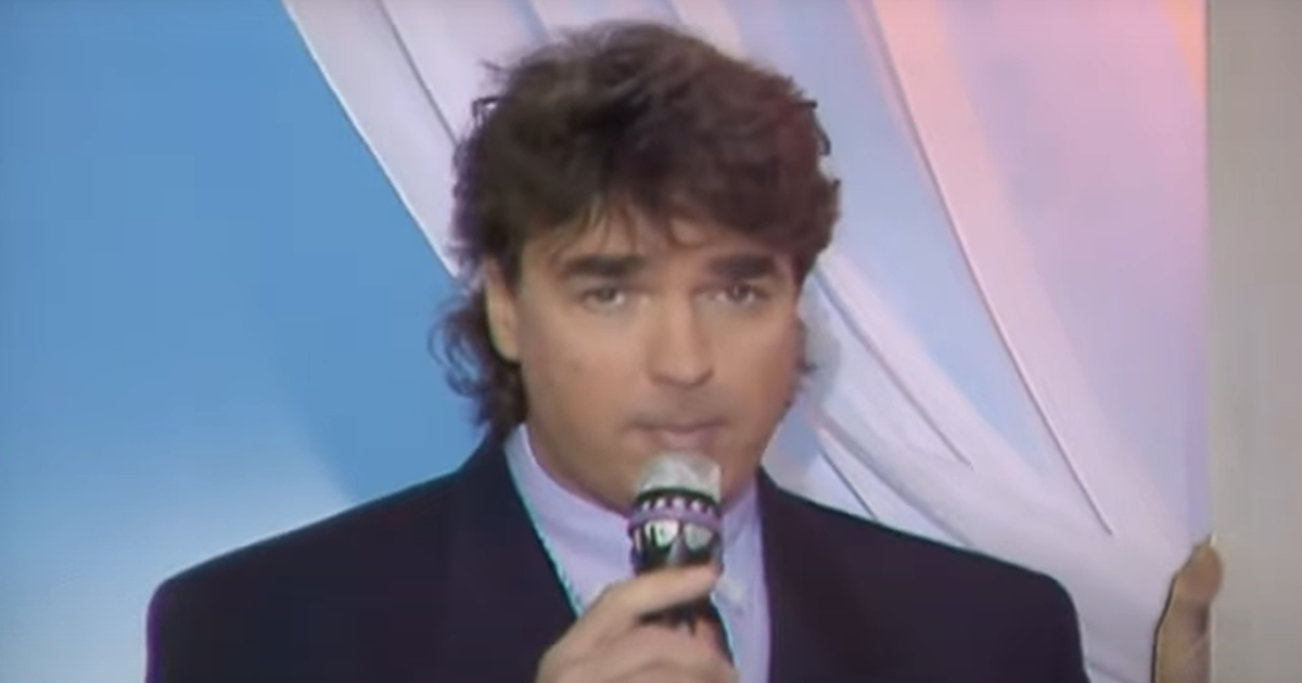 A 78 ans, ce chanteur culte des années 1970 s'est marié avec une femme de 40 ans sa cadette