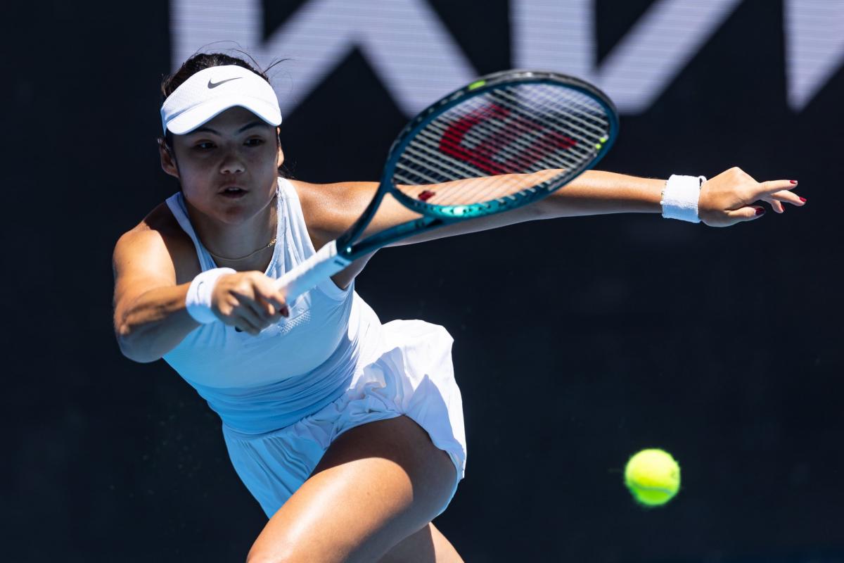 En raison de problèmes physiques l'empêchant d'évoluer à son meilleur niveau, Emma Raducanu met un terme à sa saison - L'Équipe