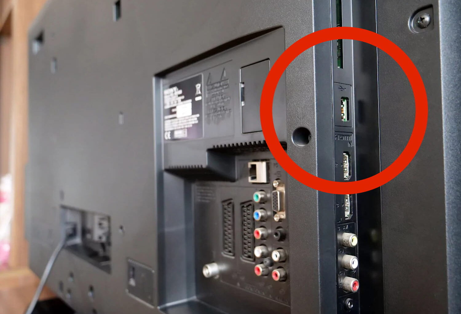 Le port USB de votre télévision ne sert pas qu'à regarder des films depuis une clé, voici tout ce que vous pouvez faire avec