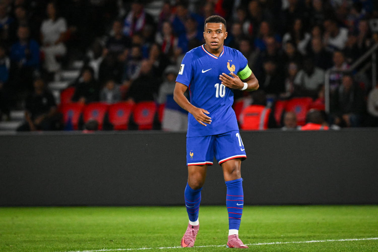 France - Azerbaïdjan : les Bleus s'imposent mais perdent Mbappé, le résumé du match