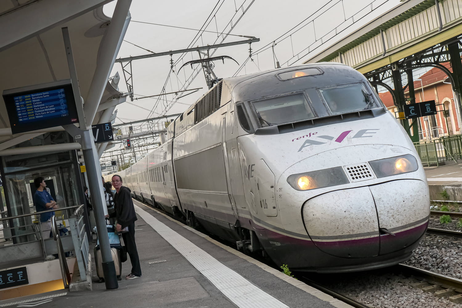 Vandalisme à la SNCF : quel trafic TGV entre Avignon et Paris ce lundi 27 octobre et mardi 28 octobre ?