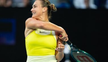Aryna Sabalenka écarte facilement Elena Rybakina et rejoint les demi-finales du WTA 1000 de Wuhan - L'Équipe