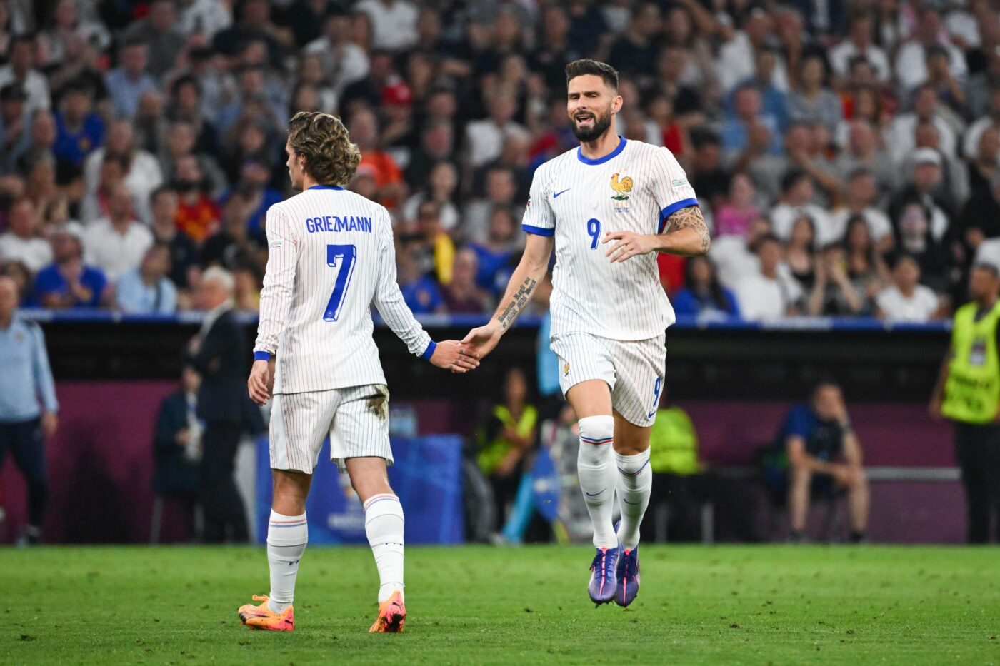 Olivier Giroud vend la mèche sur Antoine Griezmann - International - France