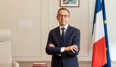 «En l’état, le projet de budget de l’exécutif est invotable par la droite»