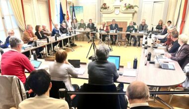 isolé, le maire de Bihorel Pascal Houbron règle ses comptes en conseil municipal