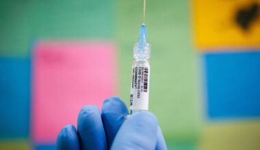 les enjeux cruciaux de la campagne vaccinale qui débute ce mardi