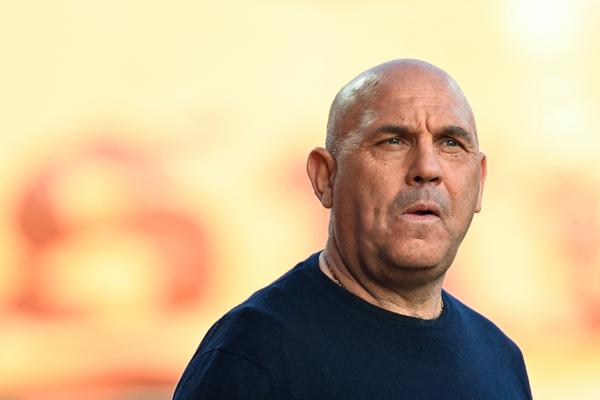 Avec le Gym, le natif de Venzolasca présente un bilan positif (62 victoires, 53 nuls et 56 défaites). 