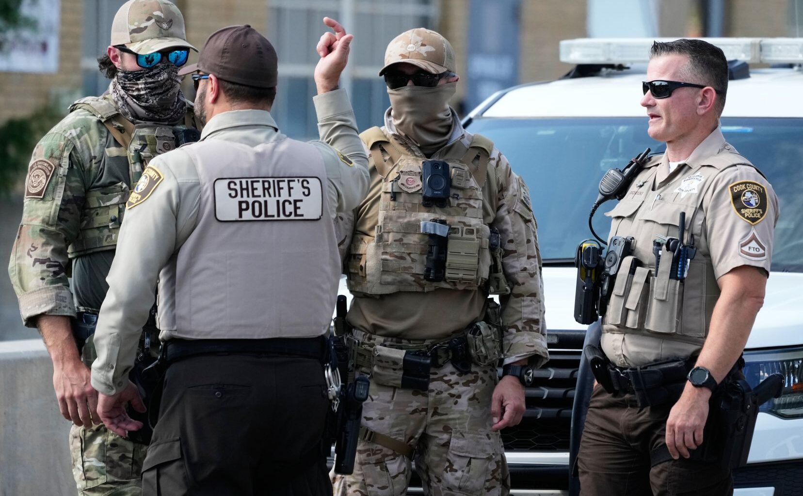 Trump menace d’utiliser l’état d’urgence pour déployer la Garde nationale dans la ville de Chicago, dans l’Illinois