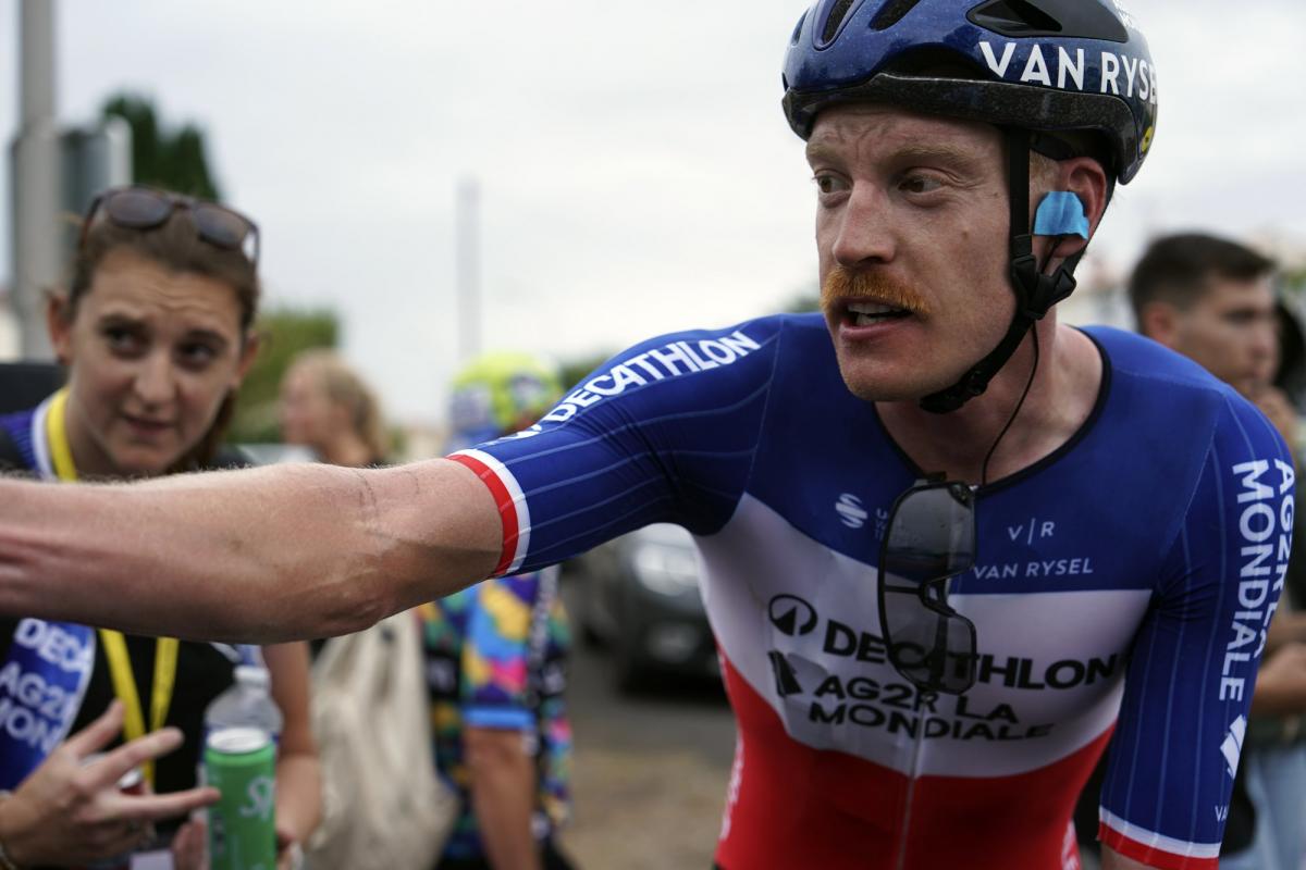 Malgré une crevaison dans le dernier tour, Dorian Godon s'impose au sprint sur le Tour de Vendée - L'Équipe