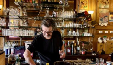Au P’tit Zinc, ce bar emblématique de Lyon qui risque de disparaître pour «des verres trop bien servis» et «des tournées offertes»