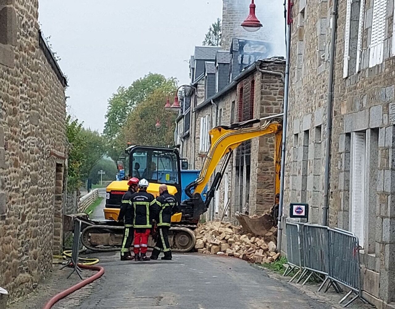 En images, l’incendie tragique de Poilley dans la Manche, le bilan s'est alourdi avec une troisième victime