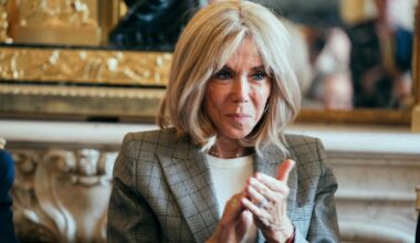au procès de la fake news sur Brigitte Macron, les prévenus défendent le droit à «l’humour» et à la «satire»