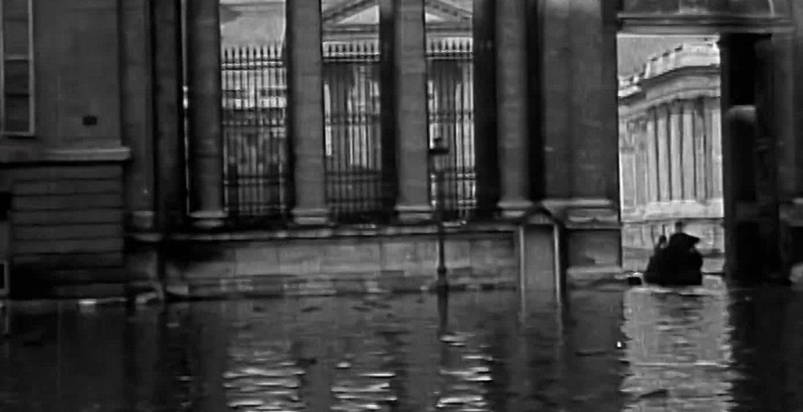 À quoi ressemblait la crue centennale à Paris en 1910 ?