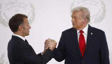 « Tu te fais discret aujourd’hui » : quand Donald Trump chambre Emmanuel Macron et complimente Giorgia Meloni