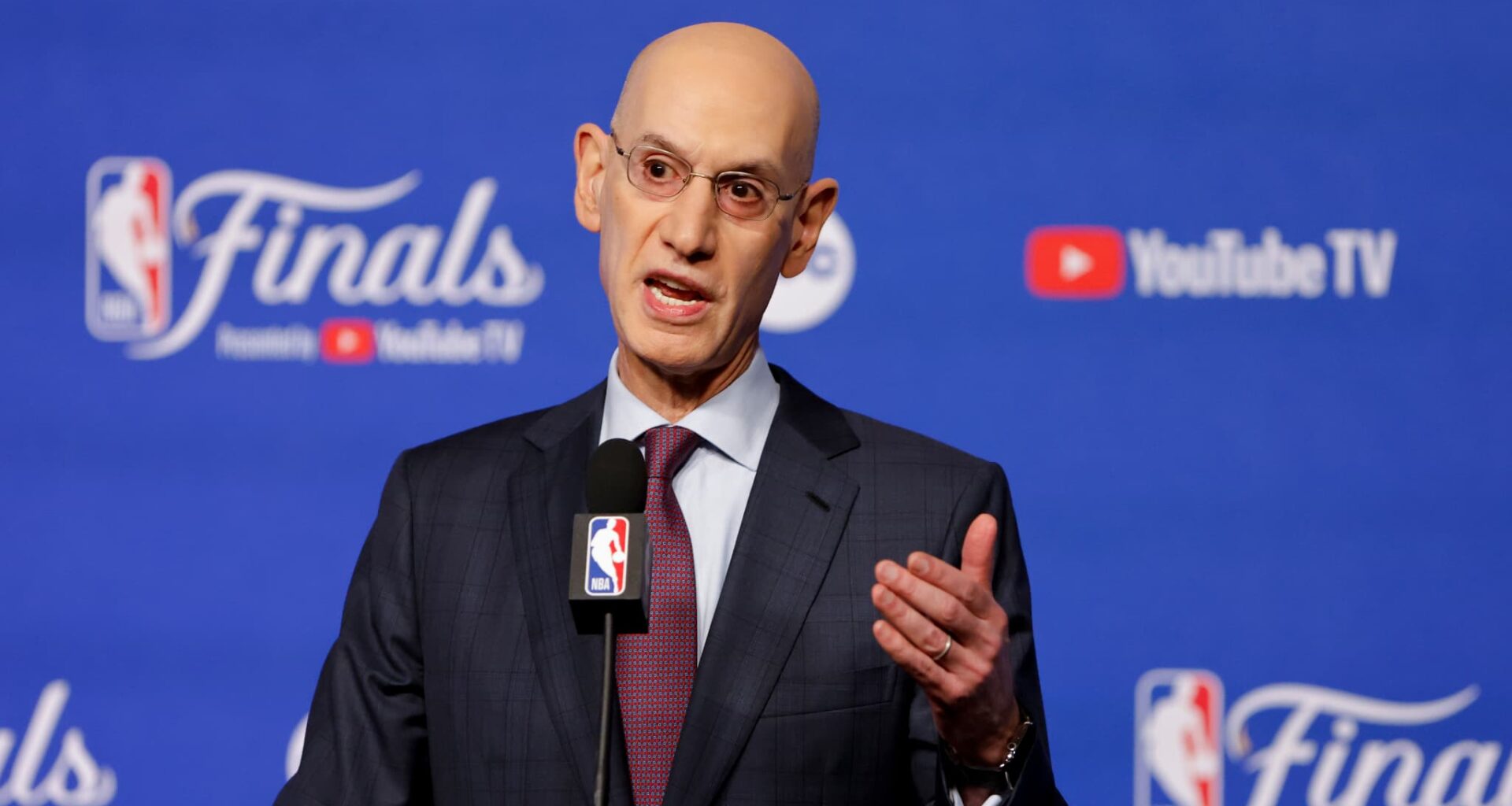 Le patron de la NBA "profondément perturbé" par le scandale de paris truqués
