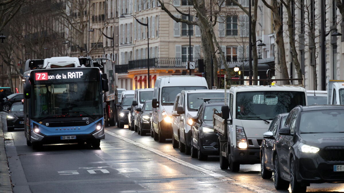 Paris veut tester l’accès aux couloirs bus pour les soignants à domicile, « contraints de refuser des patients »