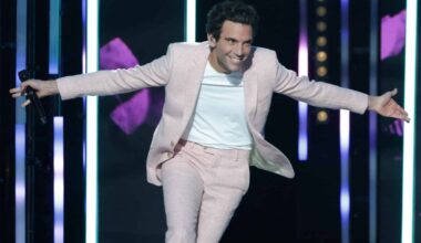 Mika crée la surprise dans un village de la Sarthe : sa présence au mariage de sa sœur a fait sensation