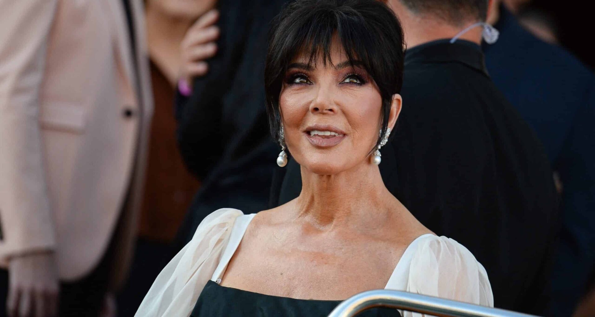Kris Jenner, 70 ans, devient blonde et "fait 30 ans" : tout le monde veut le nom de son chirurgien