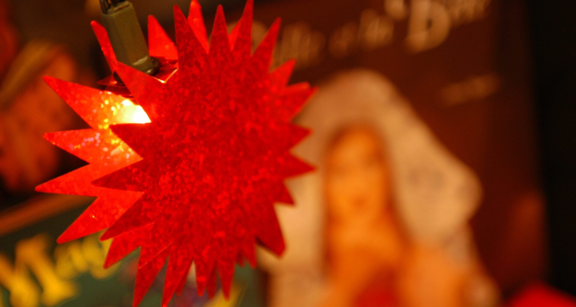 Bibliographie : 13 livres jeunesse pour préparer Noël 2025