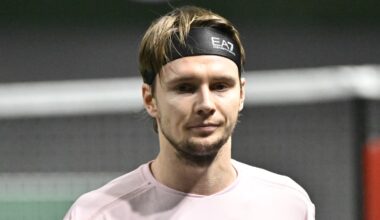 ATP - Rolex Paris Masters > Bublik à son équipe en plein match contre Fritz : "Je ne veux pas gagner de Grand Chelem, je veux prendre ma retraite. Vous faites chier les gars"