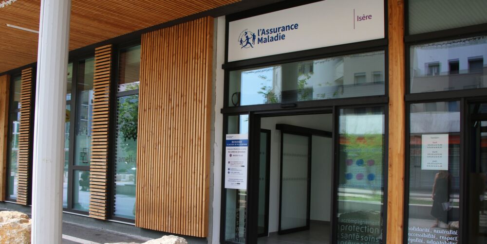 La CPAM de l'Isère lance l'expérimentation d'une démarche d'aller-vers pour favoriser l'accès aux soins et à la santé