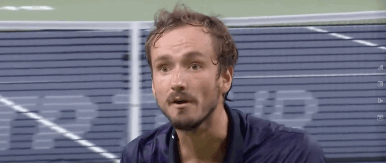 Vidéos, ATP - Shanghai > Medvedev, encore en détresse face à Tien : "Il est de partout. Qu'est-ce que je peux faire ?"