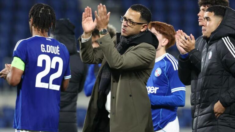 Liam Rosenior, entraîneur de Strasbourg
