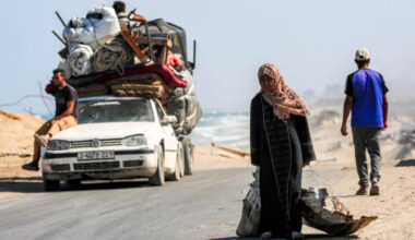 Guerre à Gaza: les Palestiniens fuient Gaza-ville / États-Unis: les conséquences du shutdown / Afghanistan: le retour d'Internet...