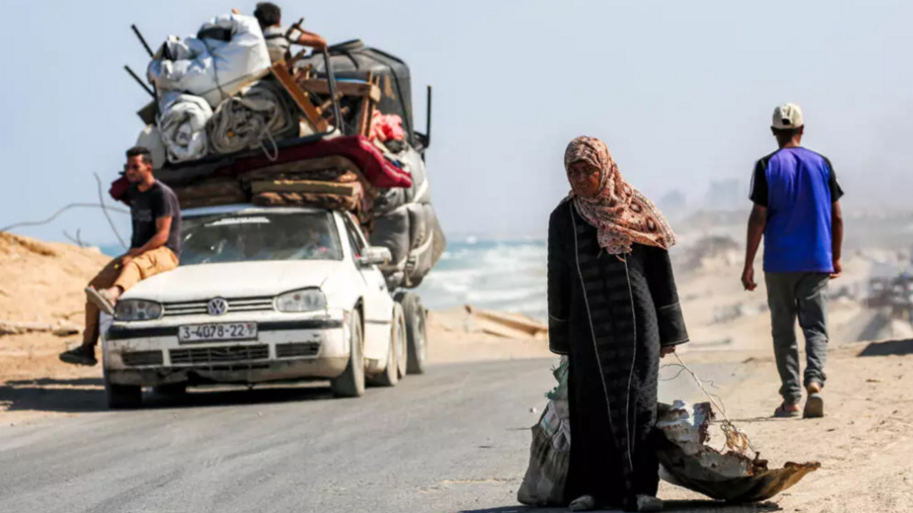 Guerre à Gaza: les Palestiniens fuient Gaza-ville / États-Unis: les conséquences du shutdown / Afghanistan: le retour d'Internet...