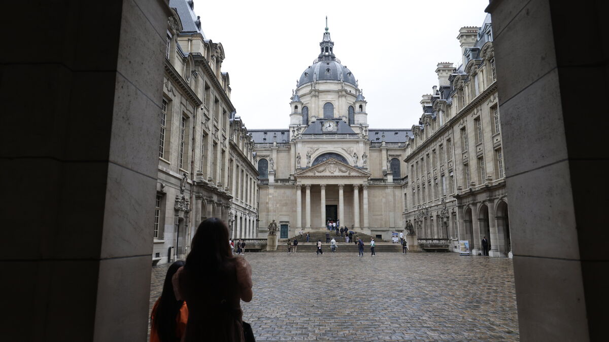 « Qu’il dégage ! » : à la Sorbonne, l’enseignant et ex-candidat du RN Pierre Gentillet contesté par des étudiants