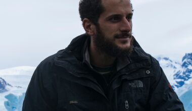 Promesse de Lecornu sur le 49-3, mort d’un photographe français en Ukraine, ultimatum de Trump au Hamas… L’actu de ce vendredi 3 octobre – Libération