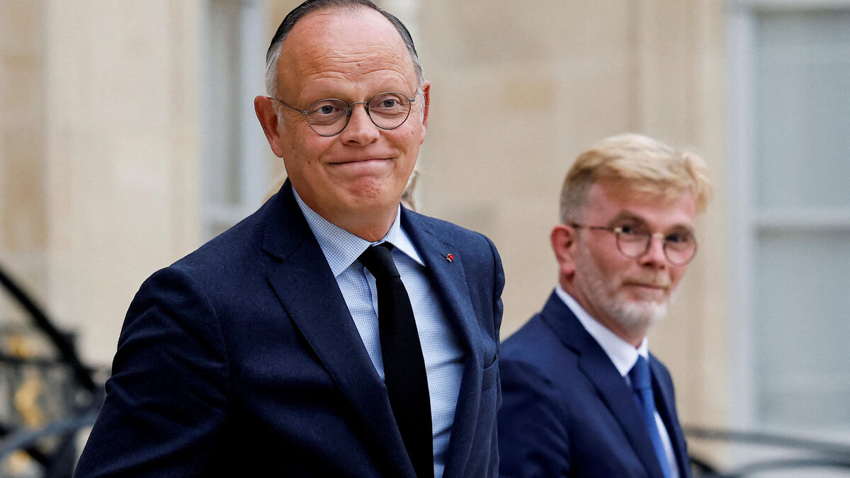 « Il a eu une peur panique des sondages en baisse » : Édouard Philippe, le pari risqué de la rupture